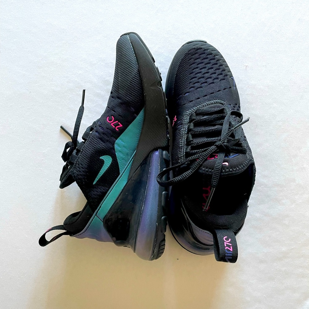 Size 6 Nike sneakers